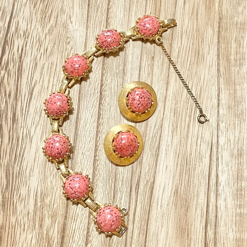 Weiss Bracelet & Earrings Set.